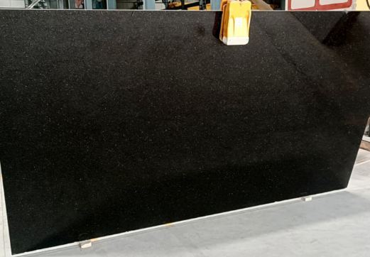 Натуральный камень в современном интерьере: сила природы в деталях вашего дома